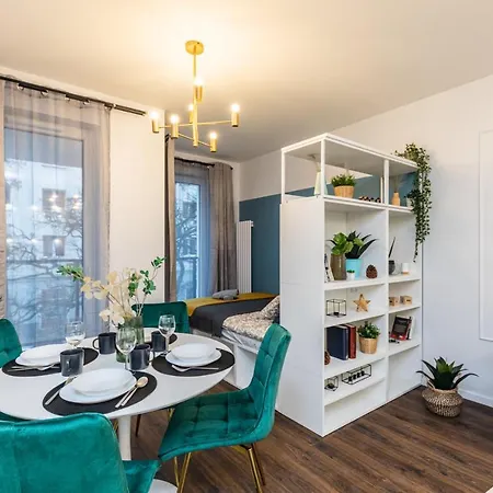 Project Comfort Apartament Stalowa 27/12 아파트 *